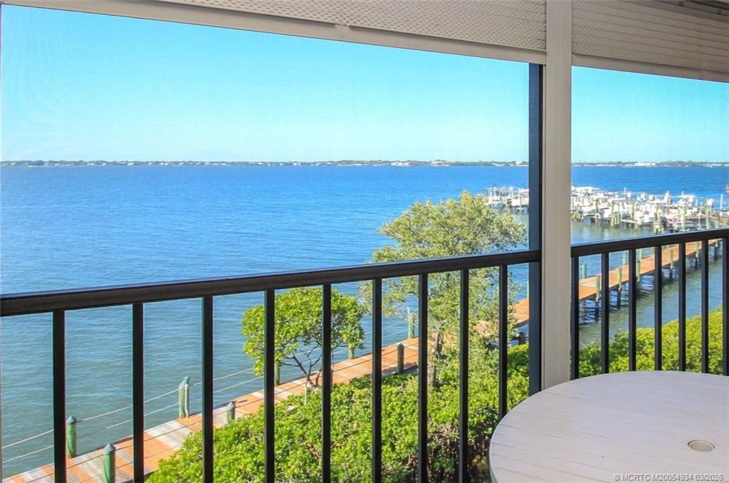 4680 NE Sandpebble Trace, Unit 303, Stuart, FL 34996 Photo