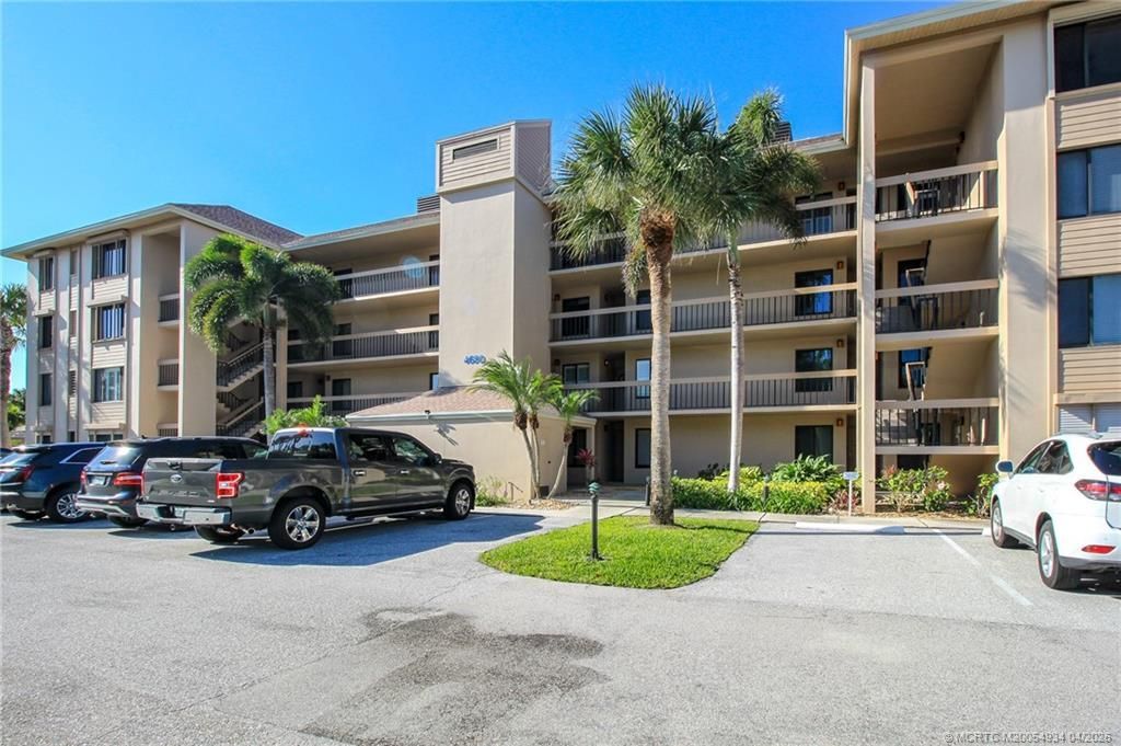 4680 NE Sandpebble Trace, Unit 303, Stuart, FL 34996 Photo