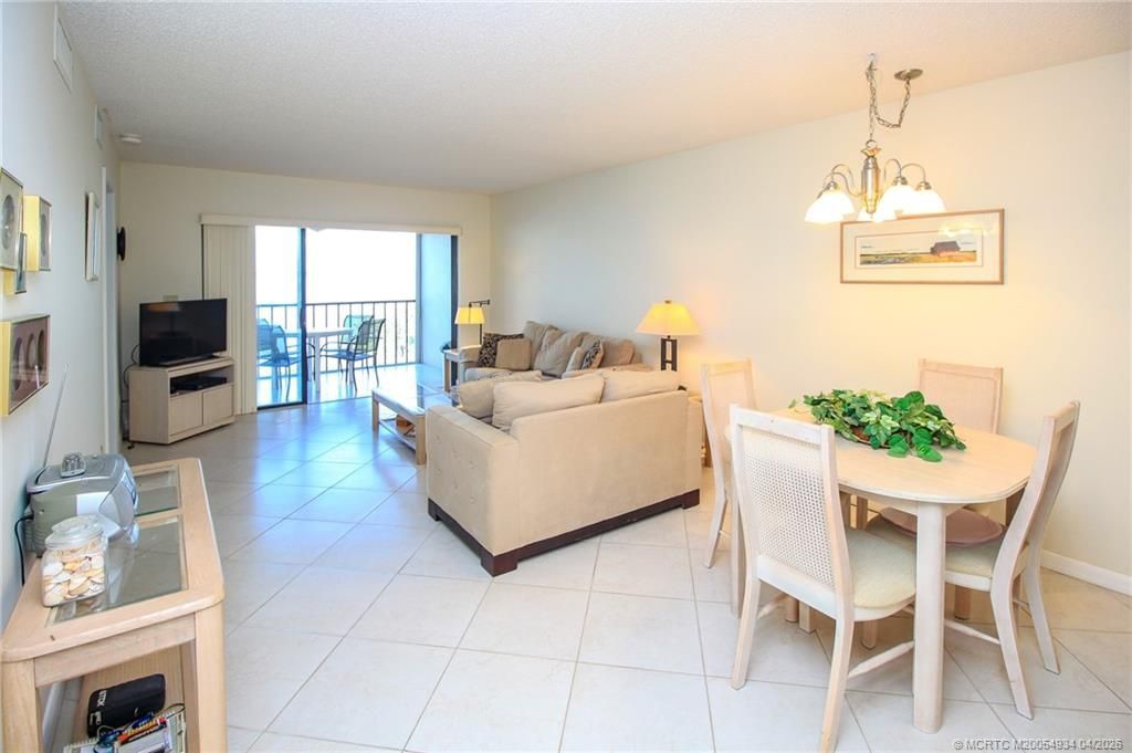 4680 NE Sandpebble Trace, Unit 303, Stuart, FL 34996 Photo