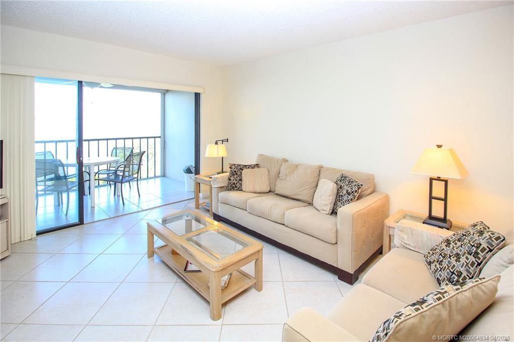 4680 NE Sandpebble Trace, Unit 303, Stuart, FL 34996 Photo