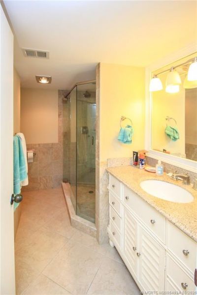 4680 NE Sandpebble Trace, Unit 303, Stuart, FL 34996 Photo