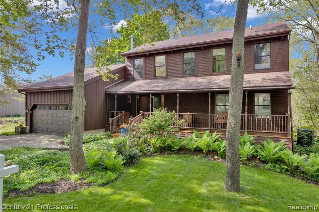 1155 Teakwood Circle, Meridian Township, MI 48840 Main Photo