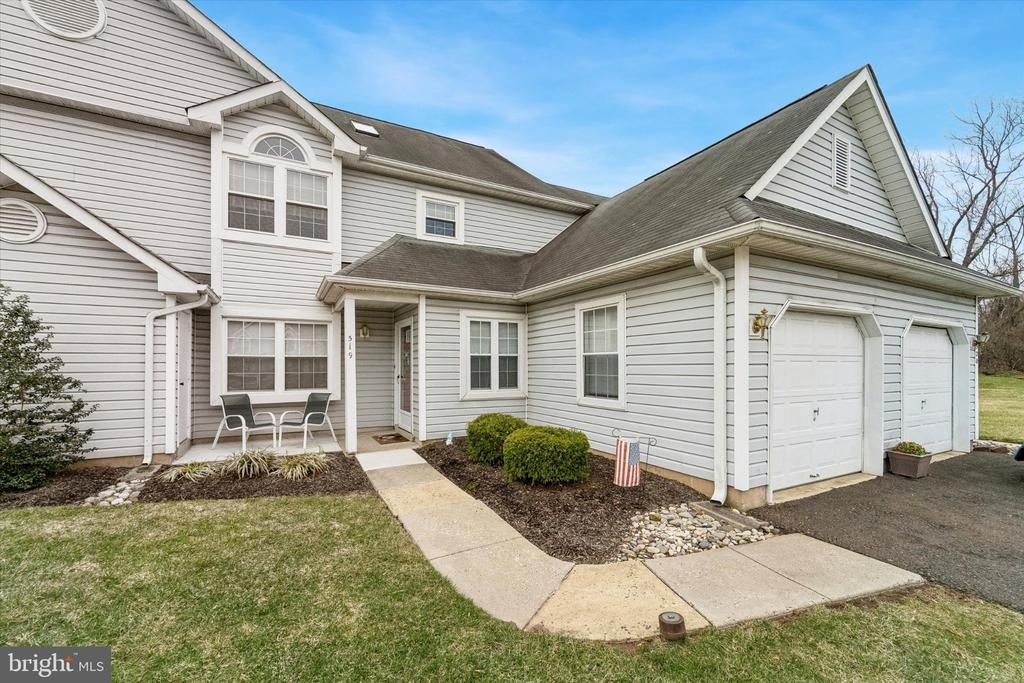 519 Grand Boulevard, Unit 19, Warrington, PA 18976 Main Photo