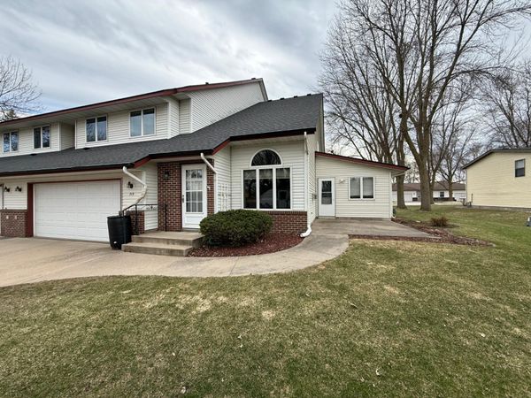 715 1st Street SE, New Prague, MN 56071