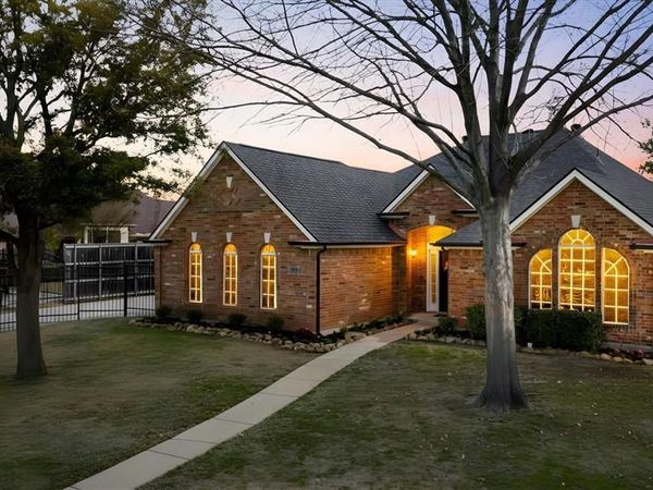 3004 Saint Lynda Drive, Mansfield, TX 76063