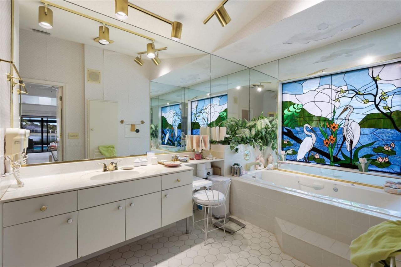 6821 Country Lakes Circle, Sarasota, FL 34243 Photo