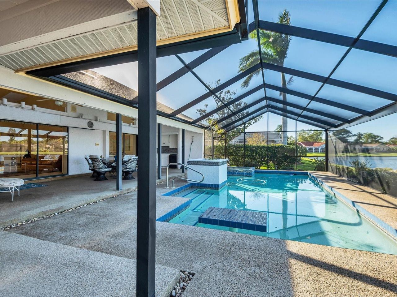 6821 Country Lakes Circle, Sarasota, FL 34243 Photo