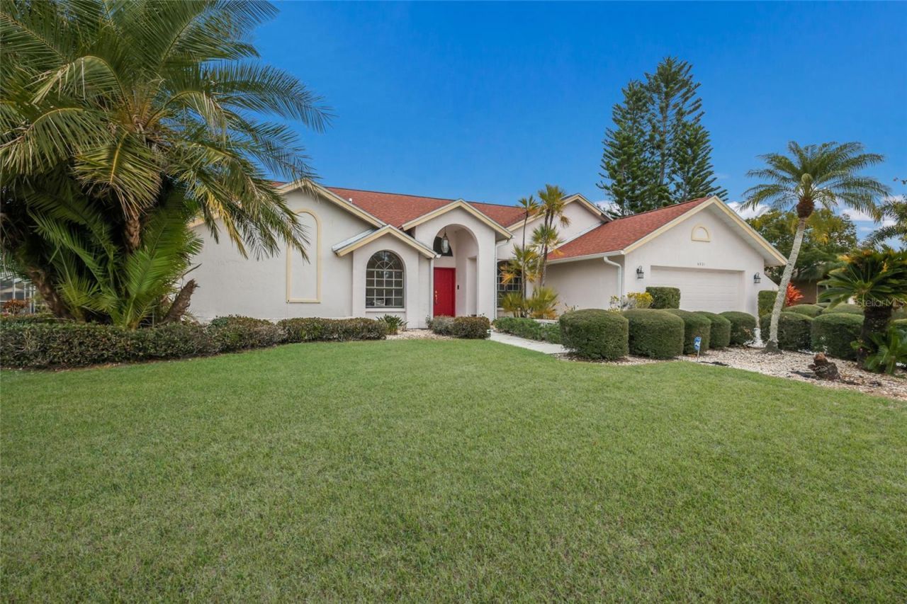 6821 Country Lakes Circle, Sarasota, FL 34243 Photo
