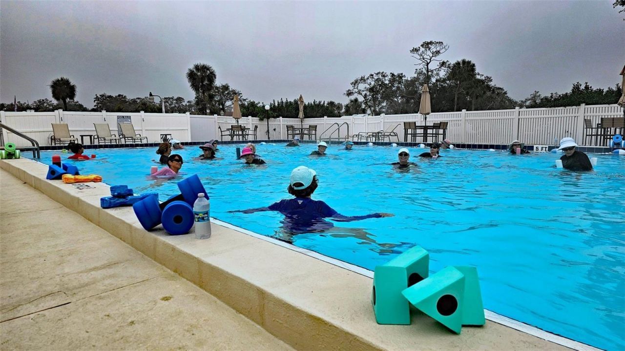 6821 Country Lakes Circle, Sarasota, FL 34243 Photo