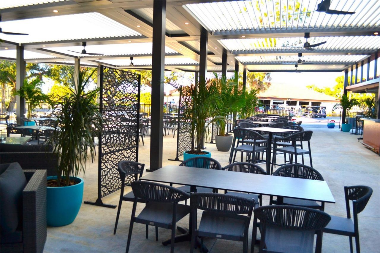 6821 Country Lakes Circle, Sarasota, FL 34243 Photo