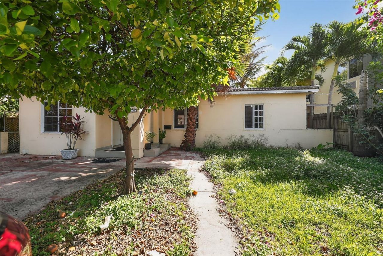 2131 Biarritz Drive, Miami Beach, FL 33141 Photo