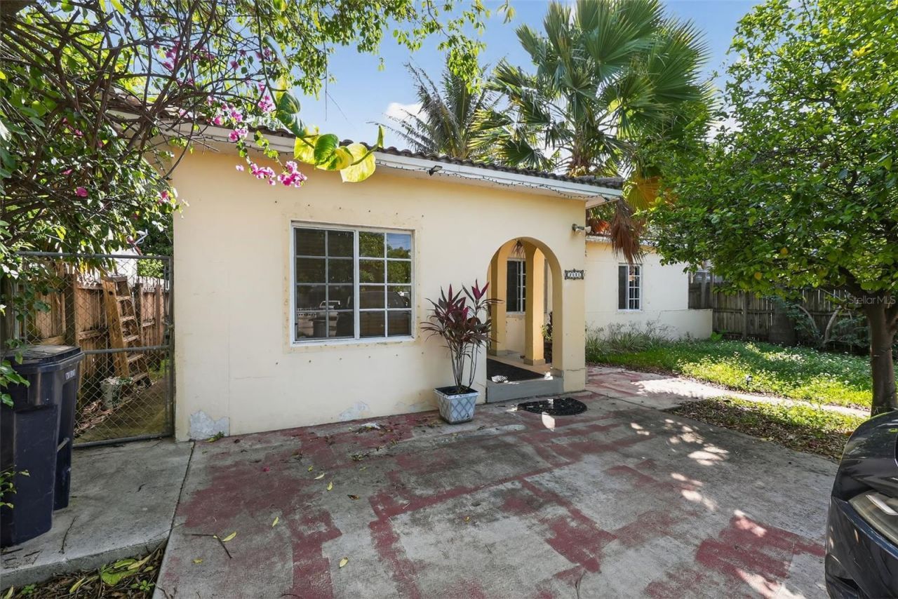 2131 Biarritz Drive, Miami Beach, FL 33141 Photo