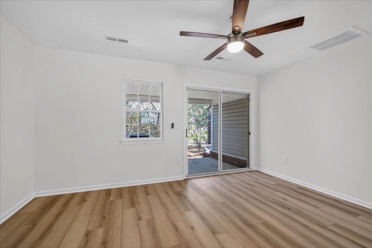 133 Taylor Circle Photo 10