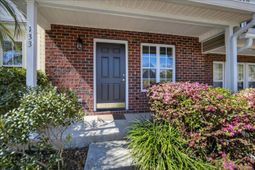 133 Taylor Circle photo 4