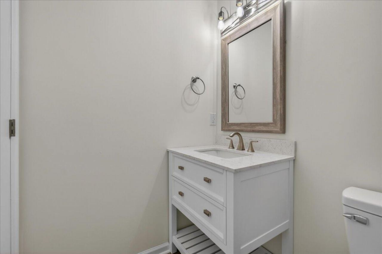 133 Taylor Circle Photo 23