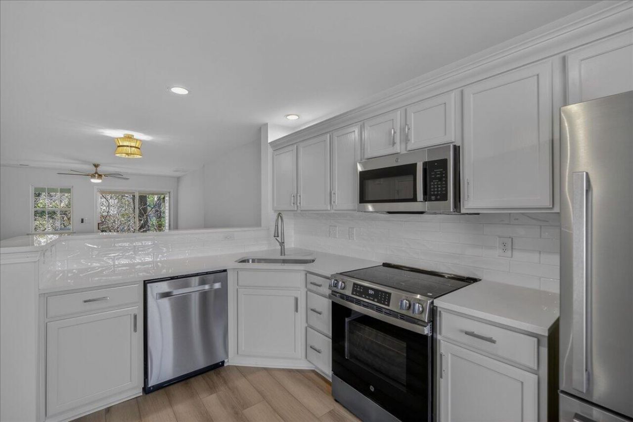 133 Taylor Circle Photo 6