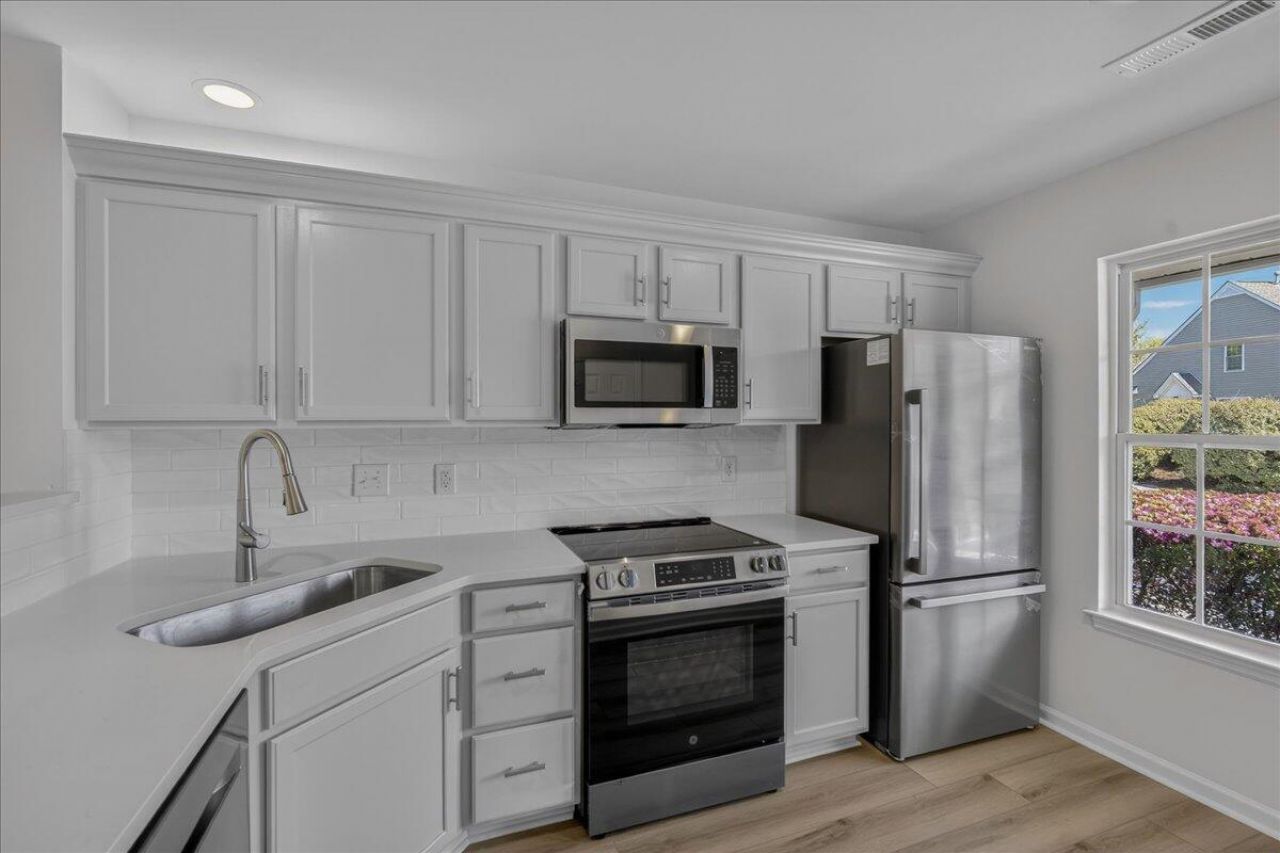 133 Taylor Circle Photo 7