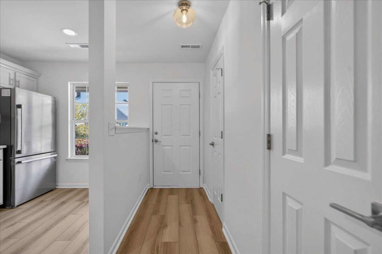 133 Taylor Circle Photo 8