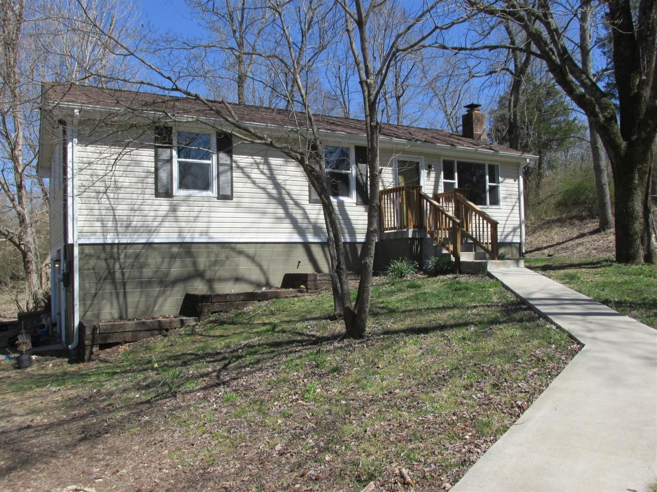1315 Gratton Rd , Clarksville, TN 37043 Main Photo