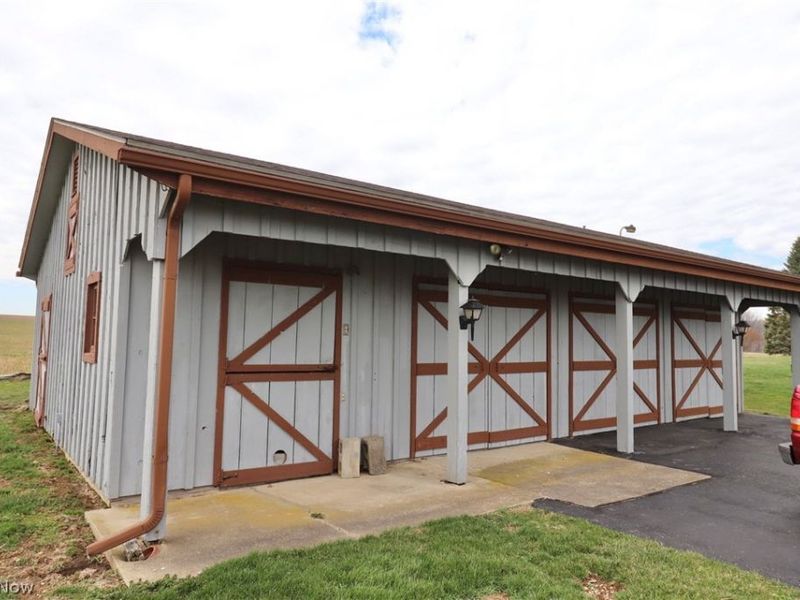 11086 Eby Road, Sterling, OH 44276 Photo 4