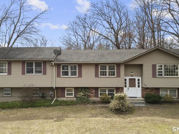 45 Ridge Acres, Branford, CT 06405