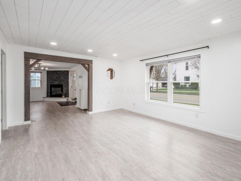 221 E Center Street, West Mansfield, OH 43358 Photo 10