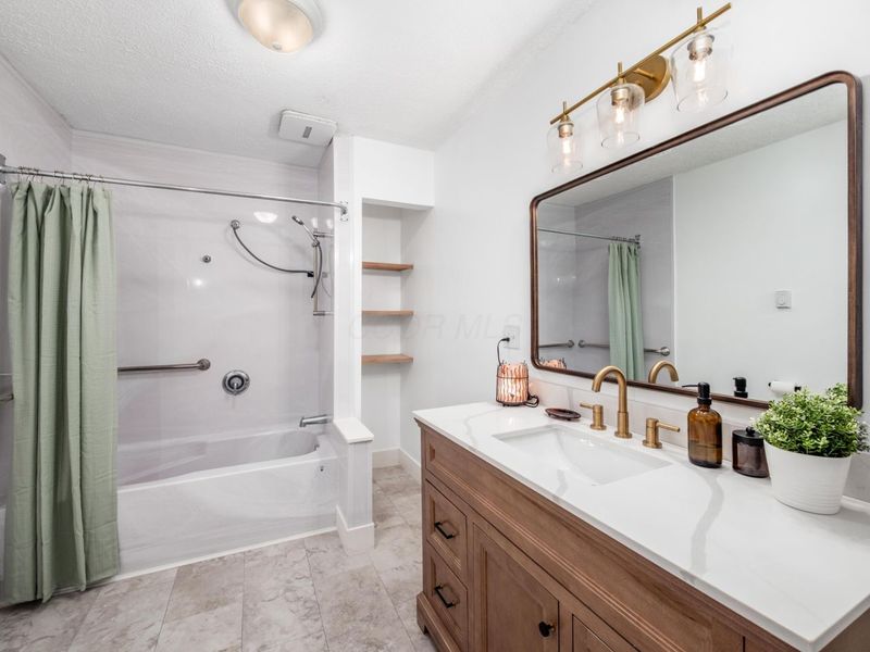 221 E Center Street, West Mansfield, OH 43358 Photo 13