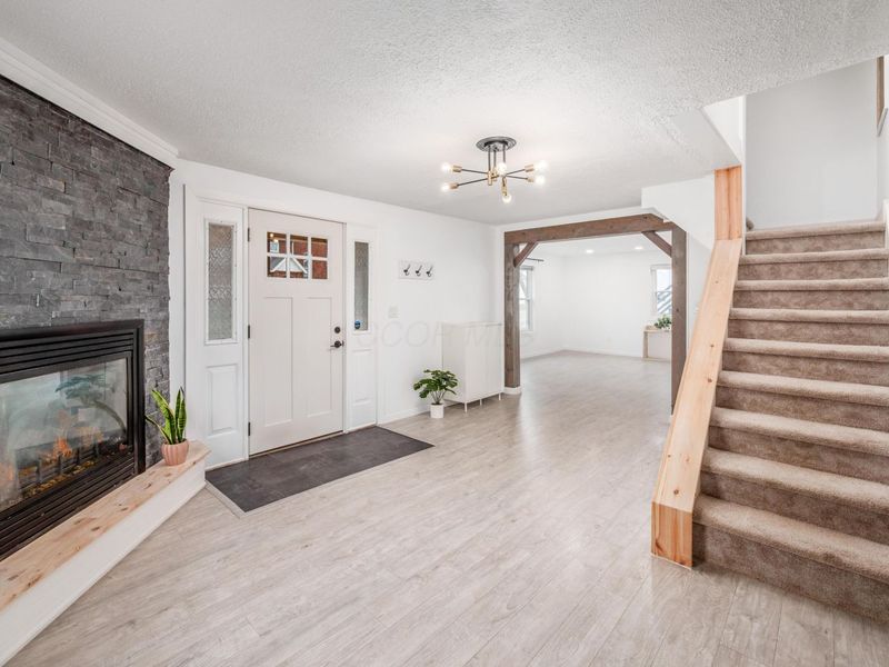 221 E Center Street, West Mansfield, OH 43358 Photo 4