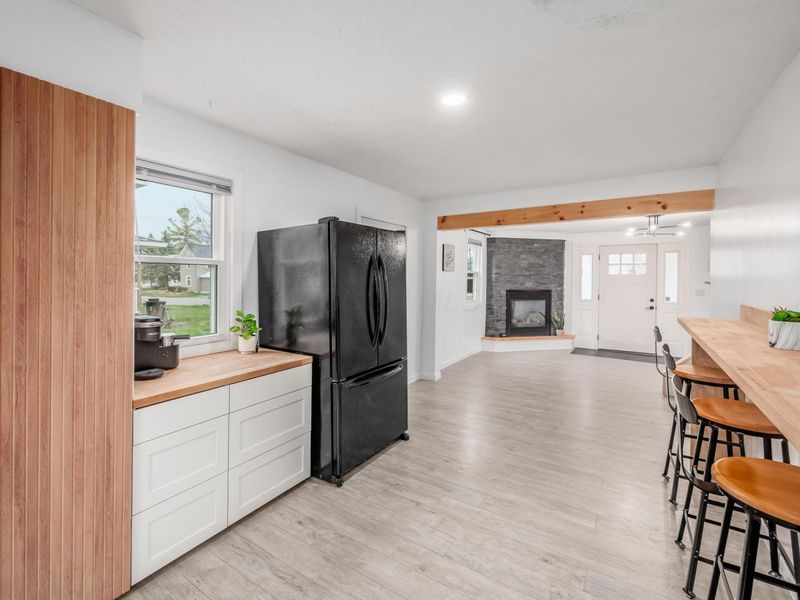 221 E Center Street, West Mansfield, OH 43358 Photo 6