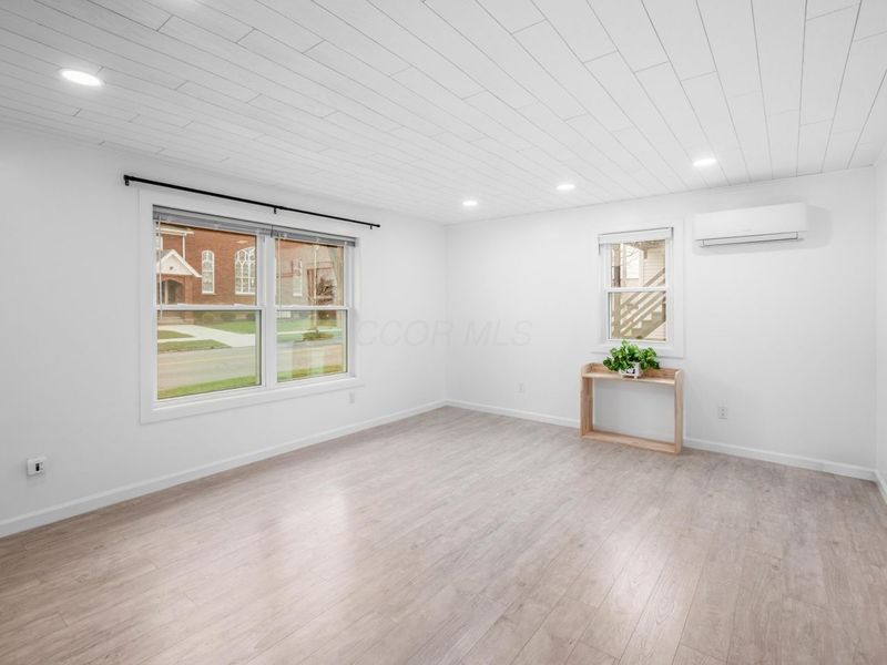 221 E Center Street, West Mansfield, OH 43358 Photo 9