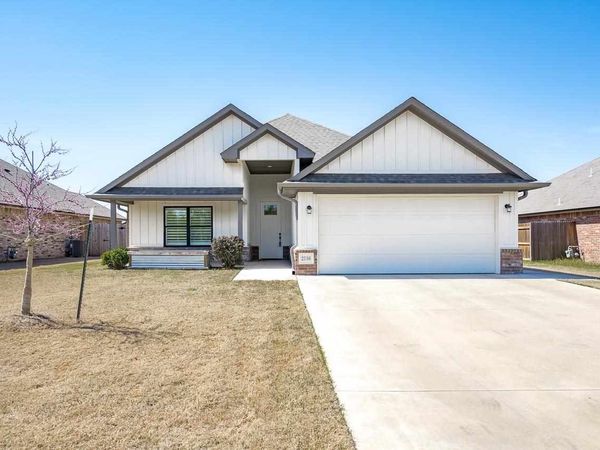 2116 N Grandview Street, Stillwater, OK 00000