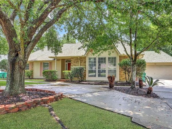 891 CROSS GATES Boulevard, Slidell, LA 70461
