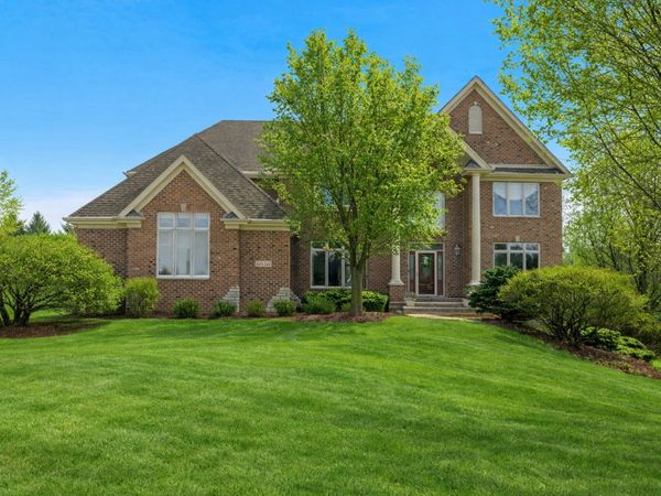 10N749 Highland Trail, Hampshire, IL 60140