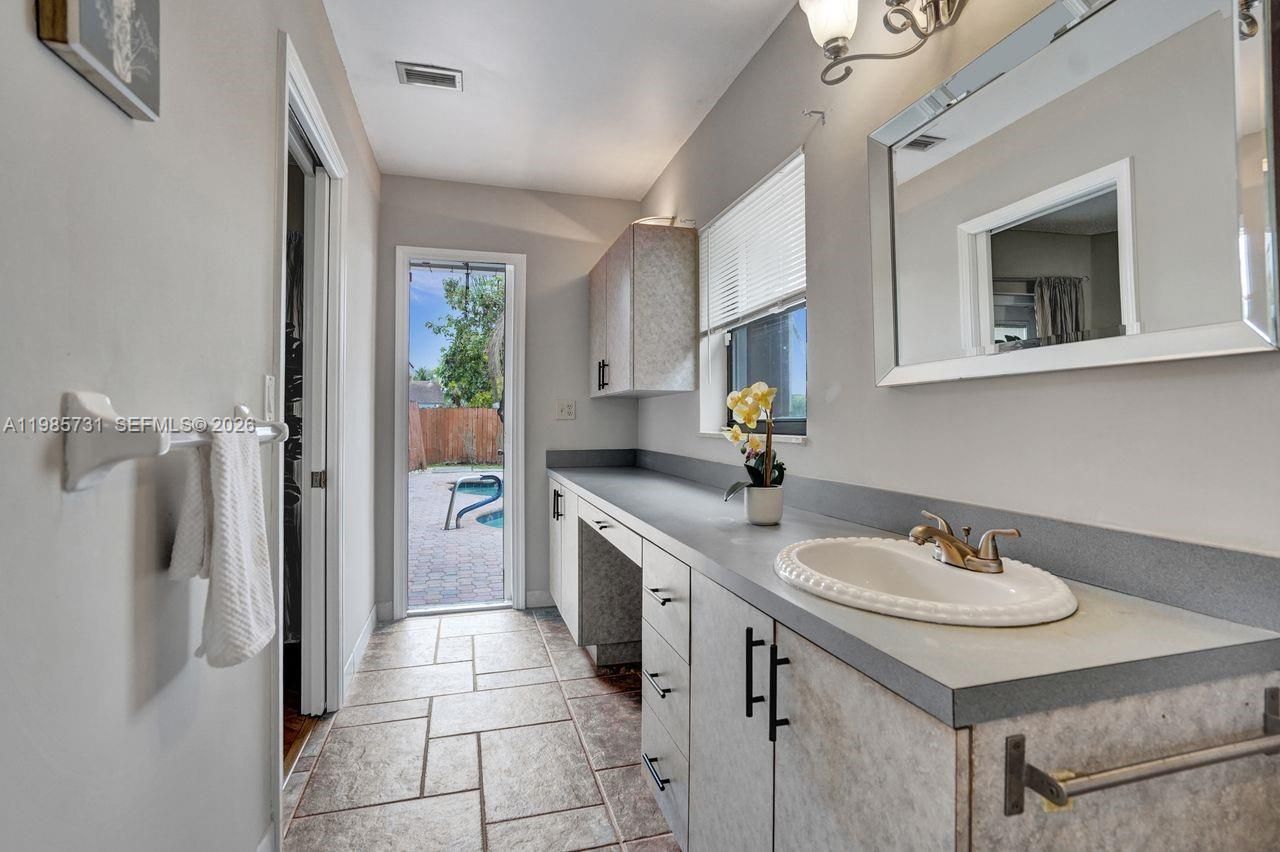 Please Call For Address, Plantation, FL 33322 Photo