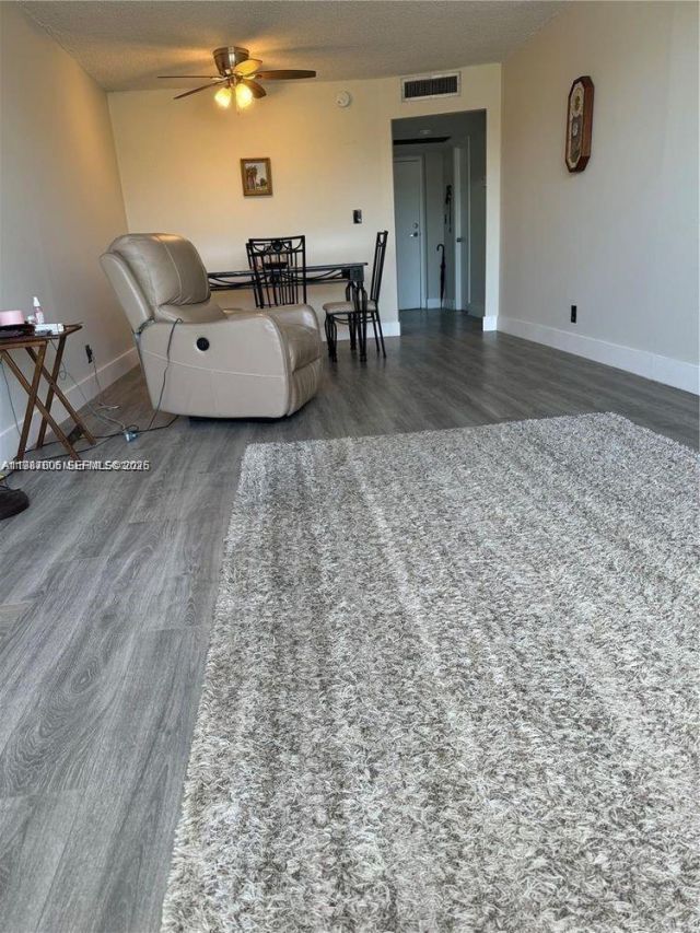 6700 Cypress Rd , Unit 409, Plantation, FL 33317 Photo