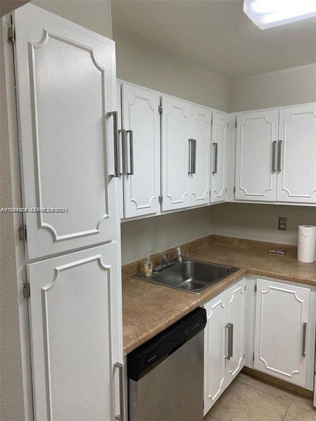 6700 Cypress Rd , Unit 409, Plantation, FL 33317 Photo