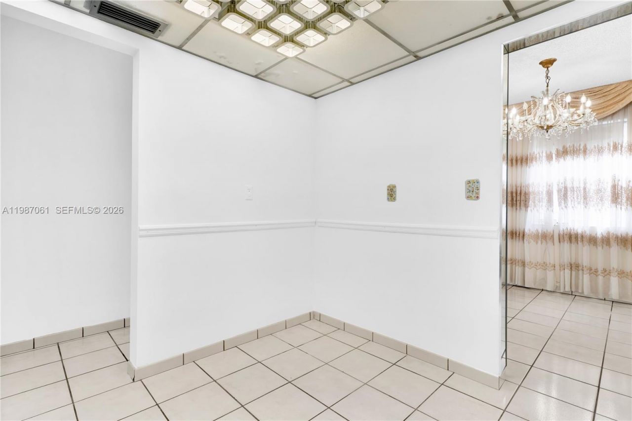 733 W 32 Street , Hialeah, FL 33012 Photo