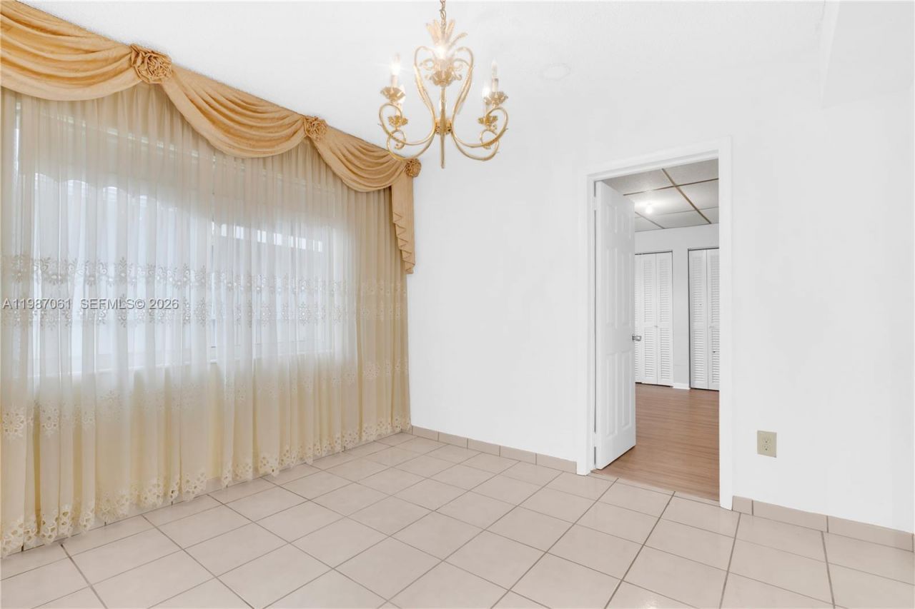 733 W 32 Street , Hialeah, FL 33012 Photo