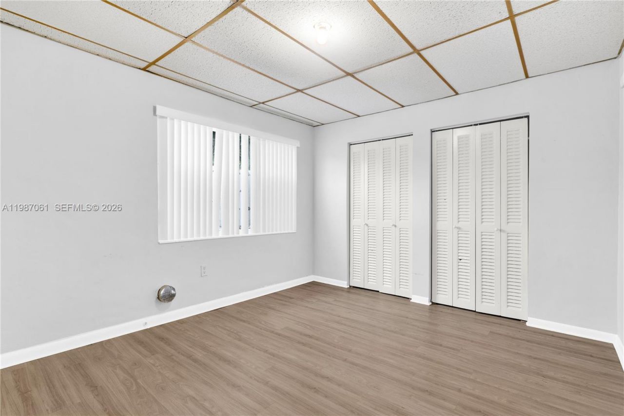 733 W 32 Street , Hialeah, FL 33012 Photo