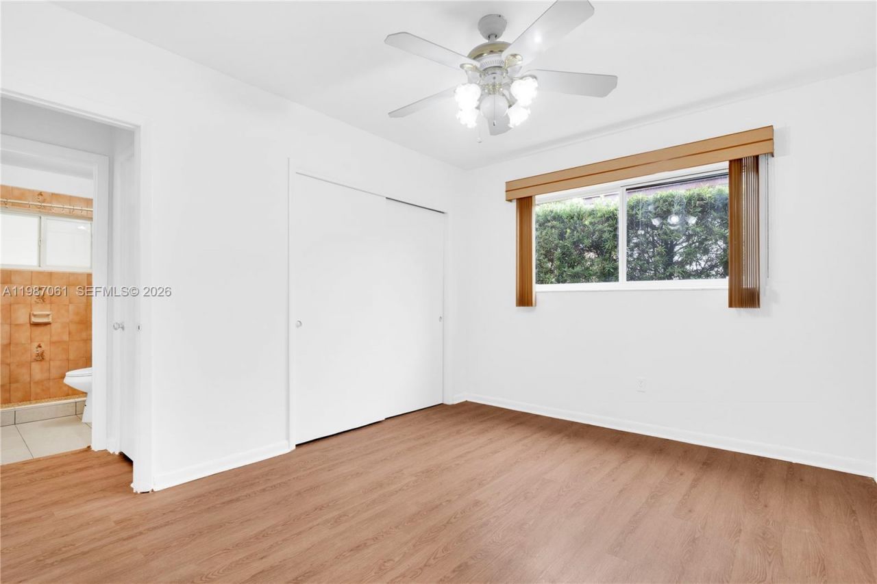 733 W 32 Street , Hialeah, FL 33012 Photo