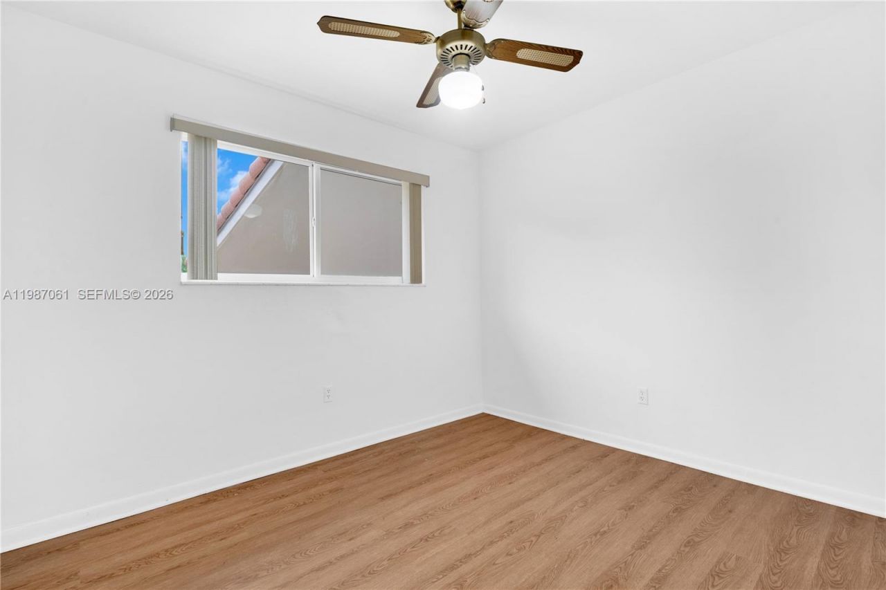 733 W 32 Street , Hialeah, FL 33012 Photo