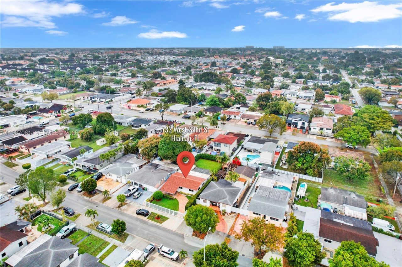 733 W 32 Street , Hialeah, FL 33012 Photo