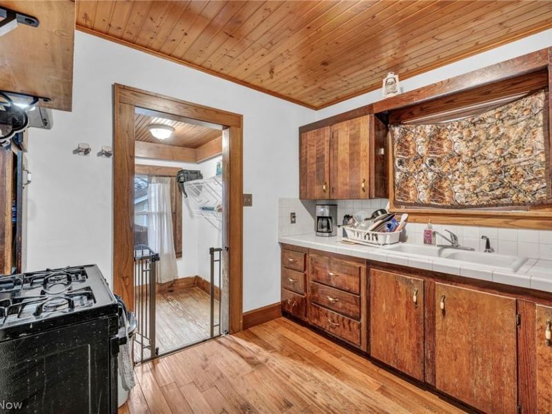 123 W Church Street, Newton Falls, OH 44444 Photo 10