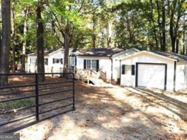 576 Nichols Road, Pendergrass, GA 30567