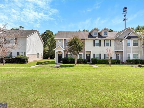 8662 Thomas Road, Riverdale, GA 30274