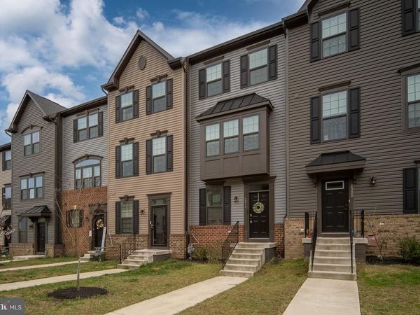 2010 TRACK CIRCLE , FREDERICKSBURG, VA 22401