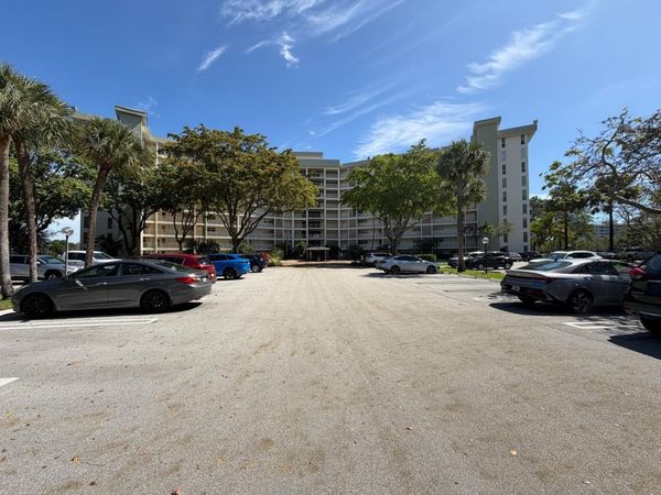 3051 N Course Drive, Unit 509, Pompano Beach, FL 33069