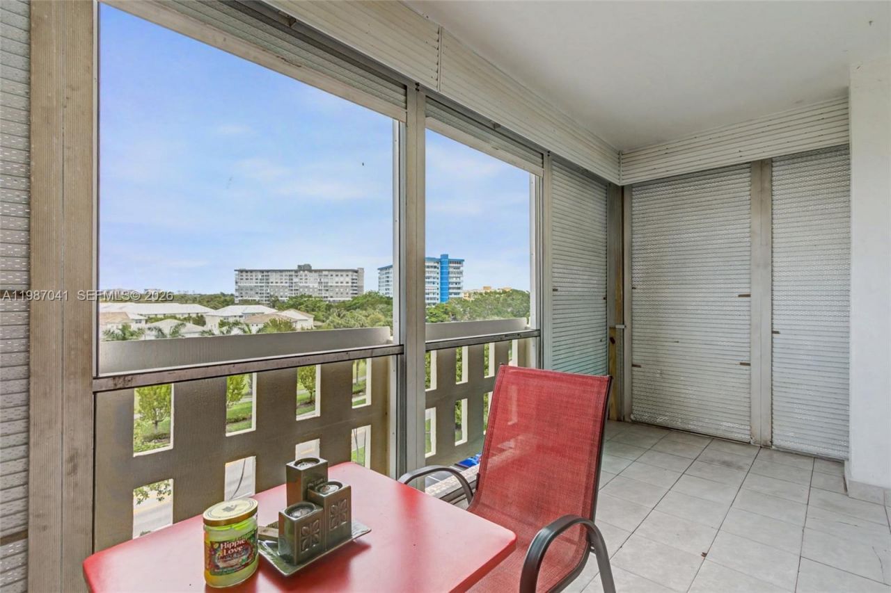 4330 Hillcrest Dr , Unit 619, Hollywood, FL 33021 Photo