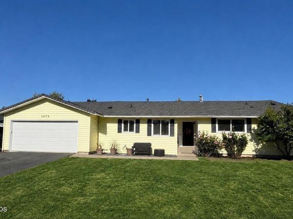 3879 Coronado Way, Klamath Falls, OR 97603