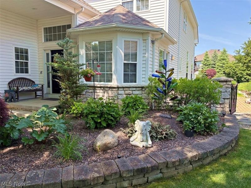 441 W Glengary Circle, Highland Heights, OH 44143 Photo 2